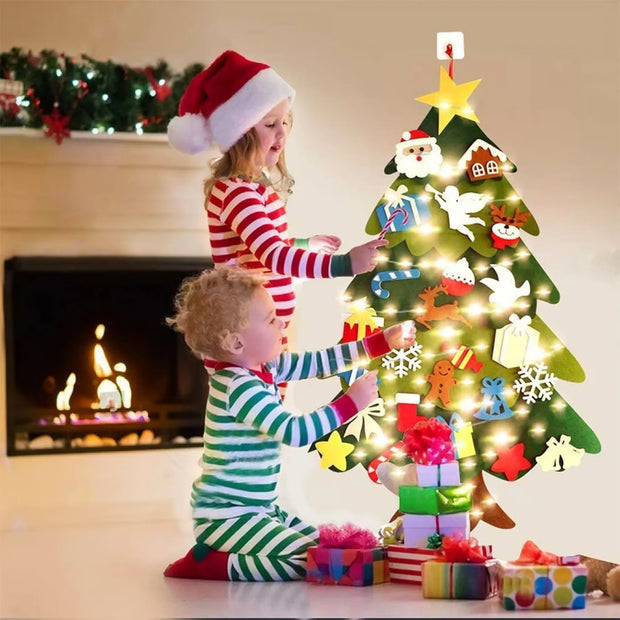 Interactive Felt Christmas Tree Set – Fun DIY Holiday Decoration for Kids & Families