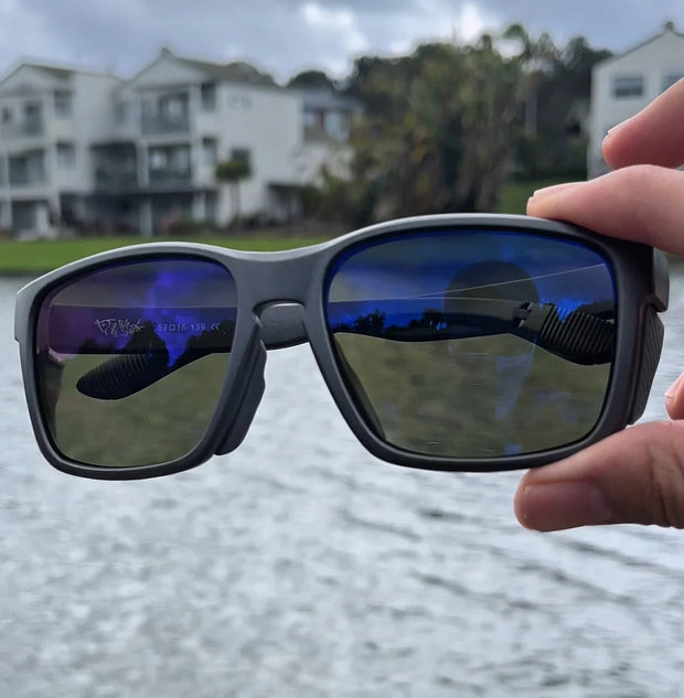 High-Performance Polarized Sunglasses – Scratch-Resistant & Shatterproof Lenses
